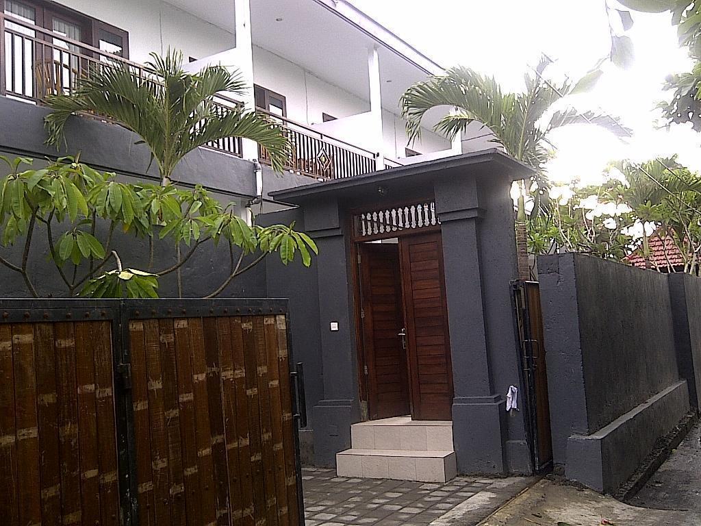 U House Seminyak Hotel Kerobokan  Exterior photo