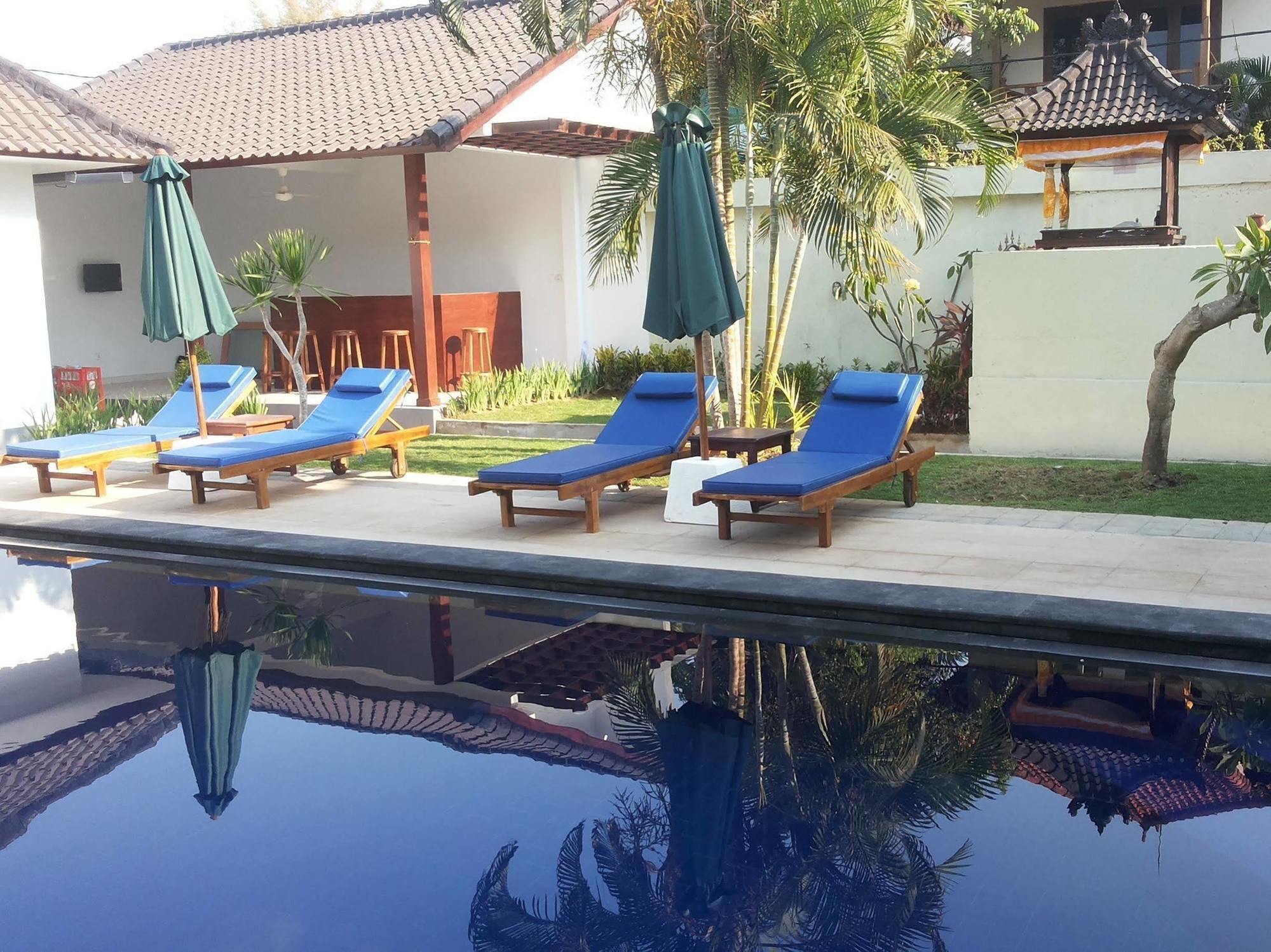 U House Seminyak Hotel Kerobokan  Exterior photo