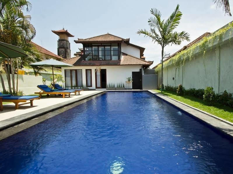 U House Seminyak Hotel Kerobokan  Exterior photo